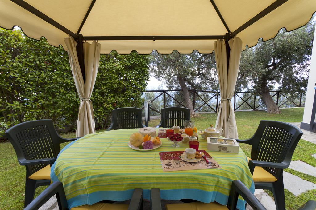 Villa Degli Ulivi B&B Finale Ligure Exterior photo