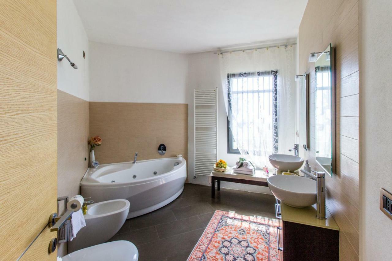 Villa Degli Ulivi B&B Finale Ligure Exterior photo